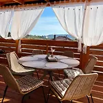 Apartamento Turtle - Lovely, Brand New Near The Sea Drage